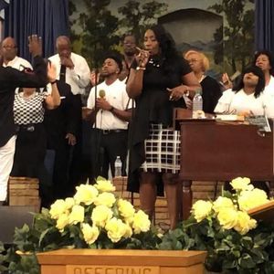 Meet your Posher, Elisa